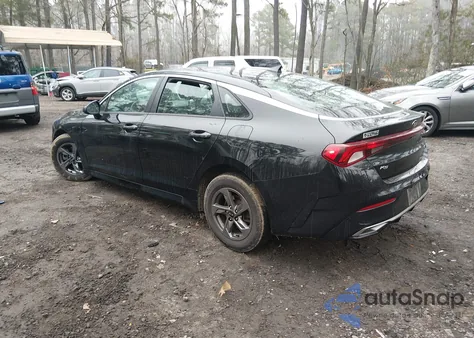 2021 Kia K5 Lxs z USA, uszkodzony, nr VIN 5XXG14J27MG044293